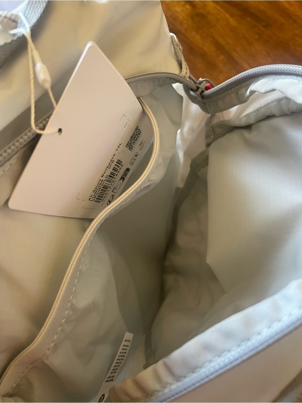 NWT lululemon All Sport Backpack 10L Vapor Silver Running Hiking Bike Bag - Picture 5 of 7